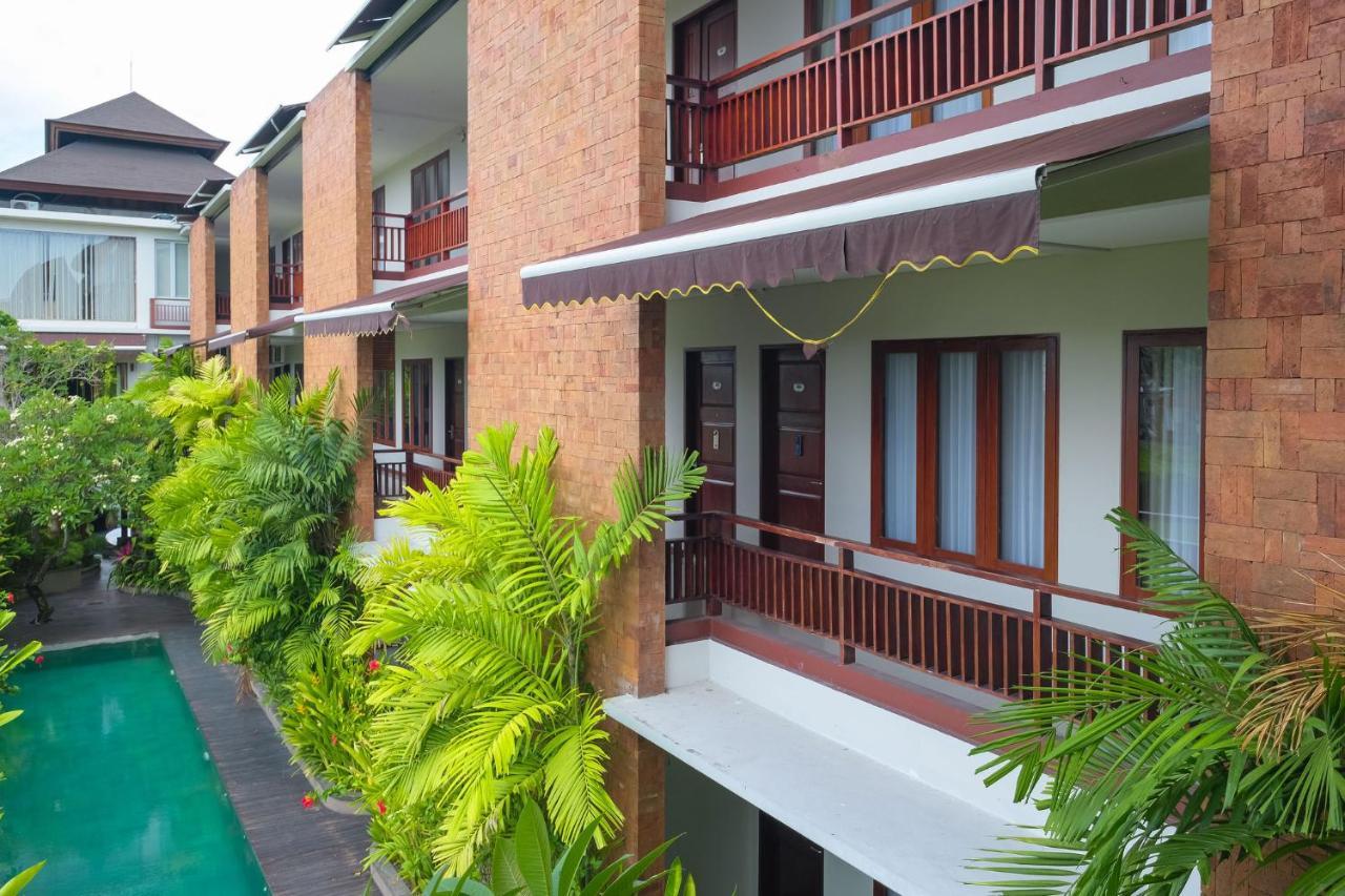 Djabu Seminyak Hotel Denpasar Exterior foto